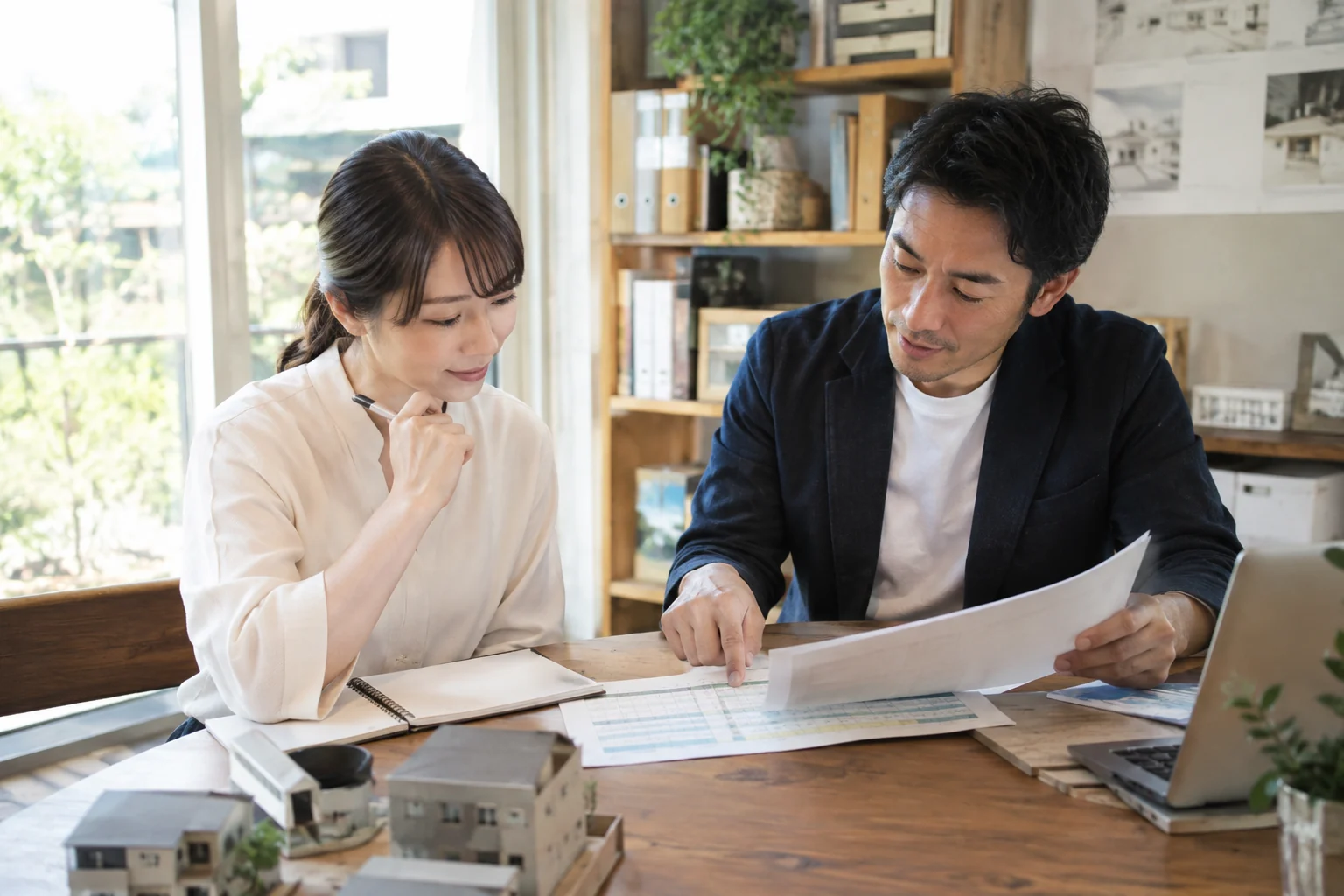 数字の前提を開いて話すを実践する仕事の場面